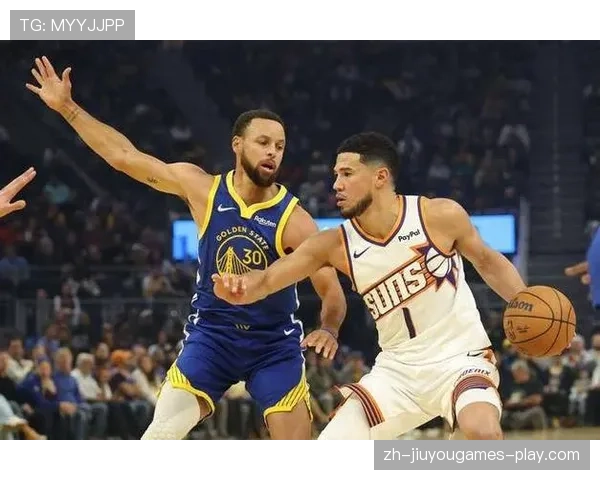 勇士艰难取胜，穆迪和库里联手带队获胜，穆雷库里